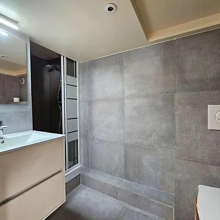 T2 Coconing, Wifi, Internet, Clim, 300m Appartement